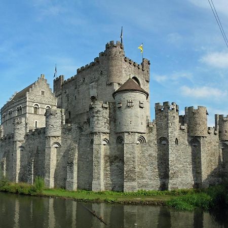 Burgstraat 17 Apartment In Exclusive Patrician House In Medieval Гент Екстериор снимка