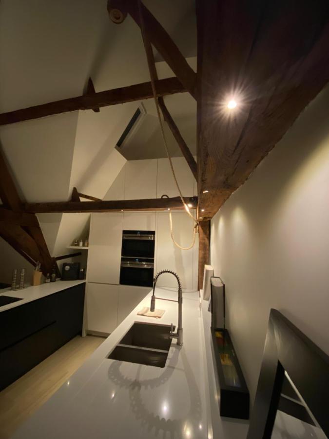 Burgstraat 17 Apartment In Exclusive Patrician House In Medieval Гент Екстериор снимка