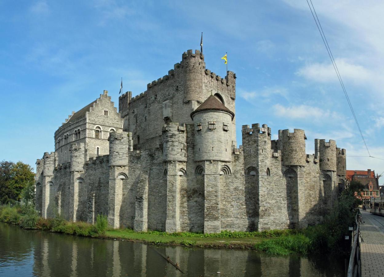 Burgstraat 17 Apartment In Exclusive Patrician House In Medieval Гент Екстериор снимка